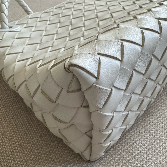 Bottega Veneta Small Andiamo Intrecciato Leather Top-Handle Bag - Picture 7 of 16